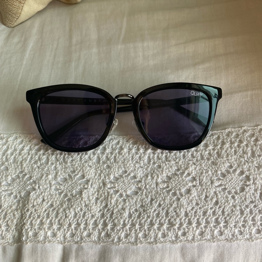 QUAY Sunglasses